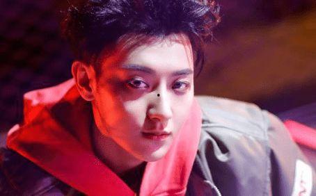 黄子韬吃瓜直播视频,揭秘娱乐圈幕后故事