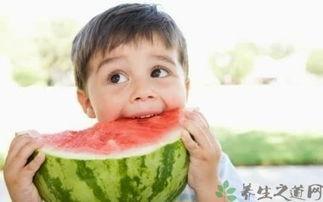 人家吃牛奶瓜的视频,奶香四溢,口感独特,快来尝尝!