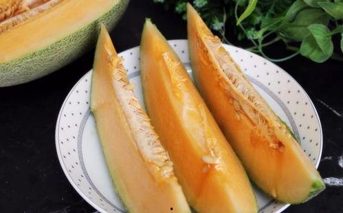 许姐吃哈密瓜完整视频,许姐畅享哈密瓜美味时光