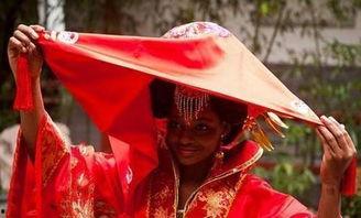 吃瓜群众新娘视频,揭秘婚礼现场幕后趣事