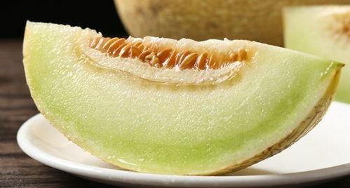 蜜瓜可以削皮后吃吗视频,健康美味两不误